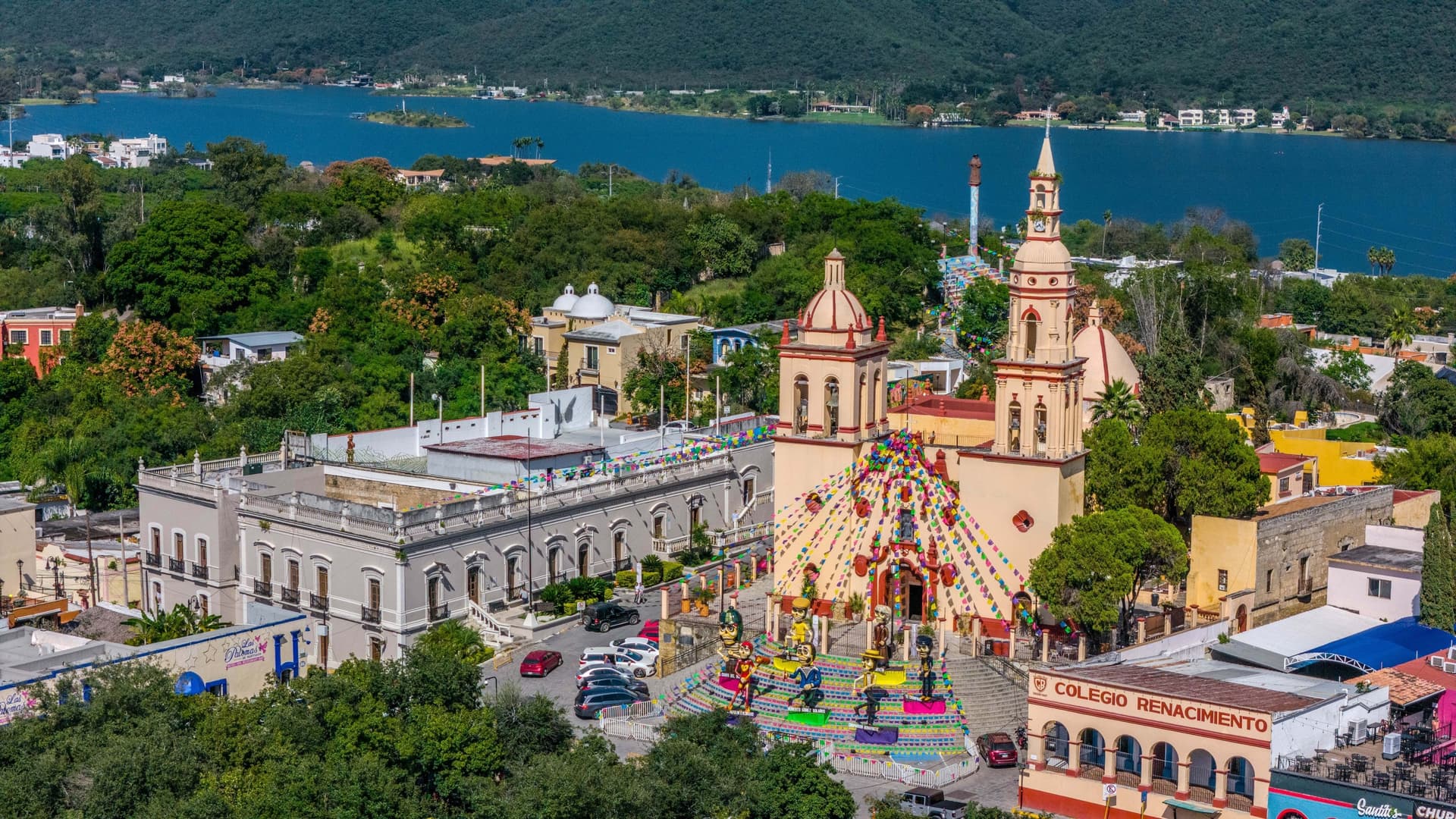Santiago Pueblo Mágico en Nuevo León: Presas, cascadas y restaurantes de tradición